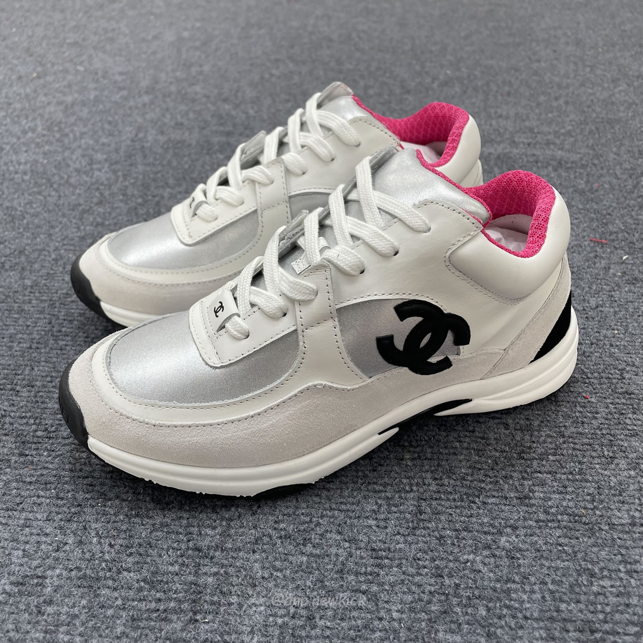 Chanel White Pink Blue Sneakers (2) - www.newkick.vip